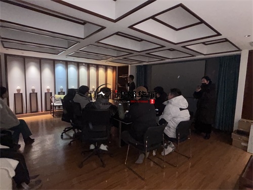 泾源装修公司|泾源主案设计师前往灯具厂家现场学习 